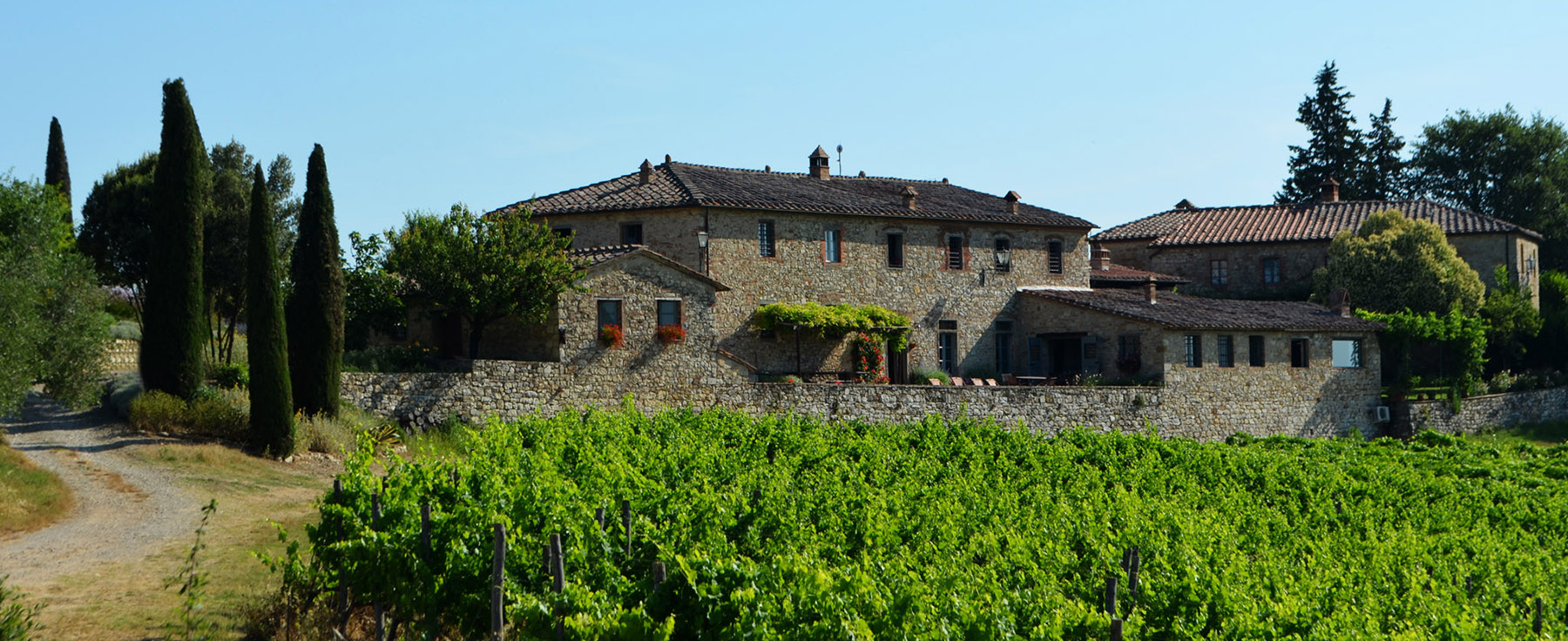 borgo argenina chianti hamlet view on vineyards