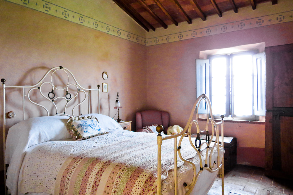 Double Room - bed and breakfast in Chianti Siena Tuscany